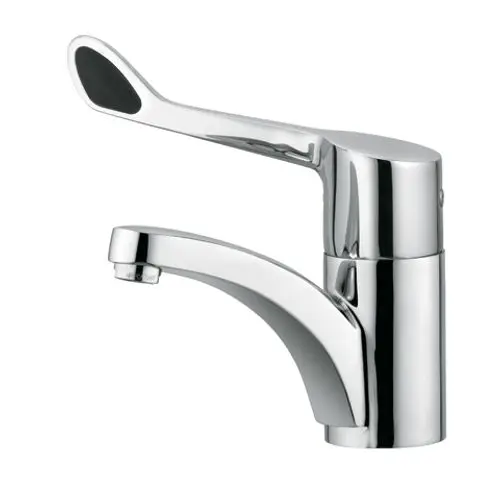 Edelstahl-Armatur von Kludi mit einem langen Hebel zum Öffnen und Schließen des Wasserhahns sowie einer gebogenen Auslauföffnung.